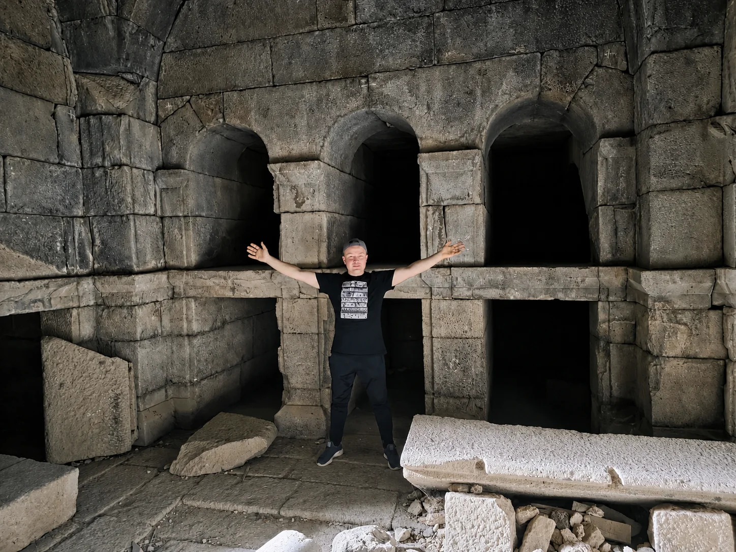 Maksim in Um Qais - Jordan underground